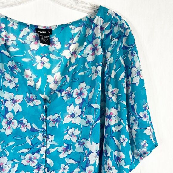 Torrid Plus Size 2X Top Floral Print Georgette Blue Chiffon Pintucked 1433 - Picture 5 of 11